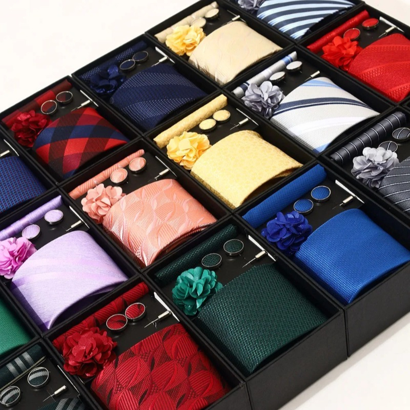 Luxury and Fashionable Men's T - Cufflink Box Set 评论和价格