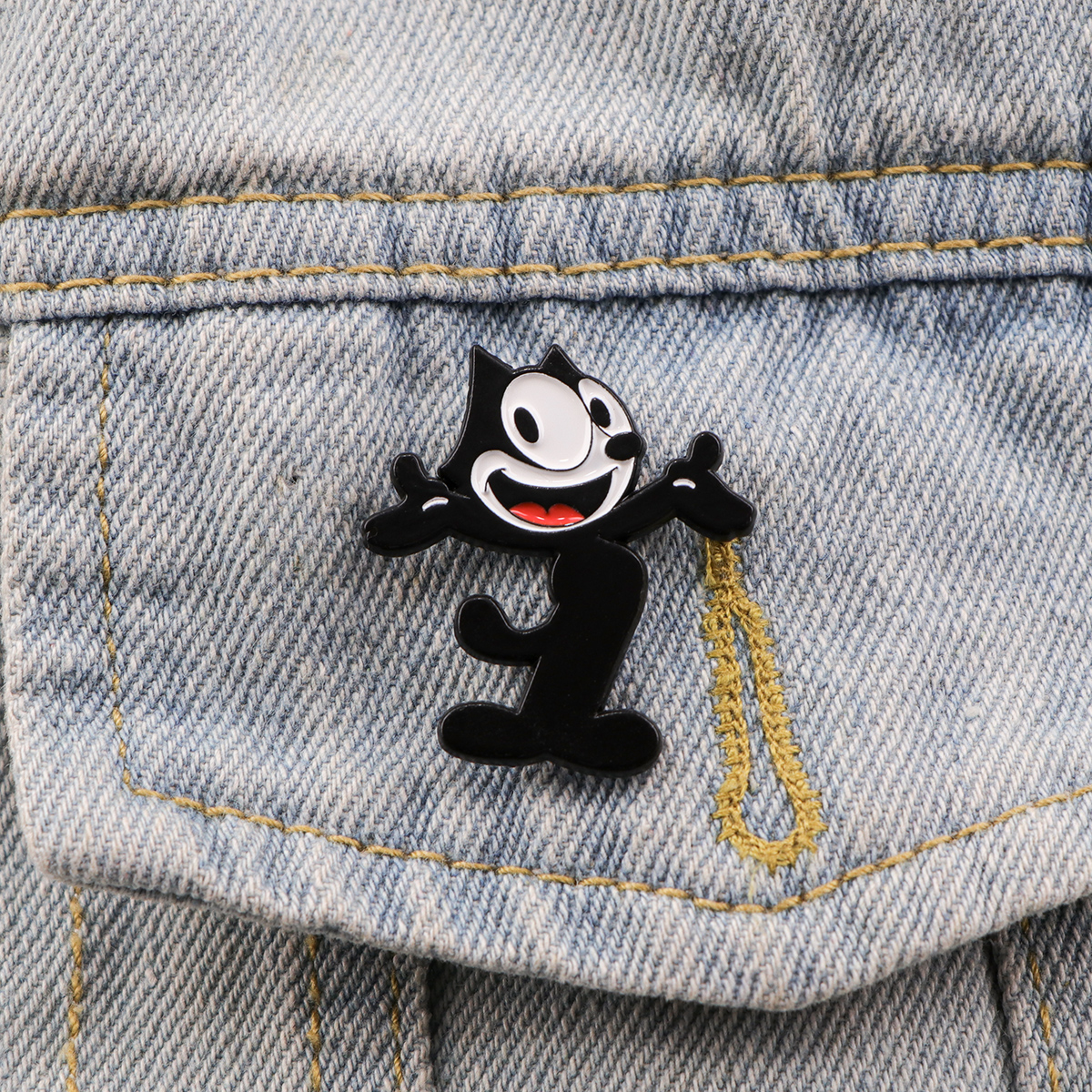 Cute Cartoon Animal Enamel Pin - Men Accessories Brooch 评论和价格