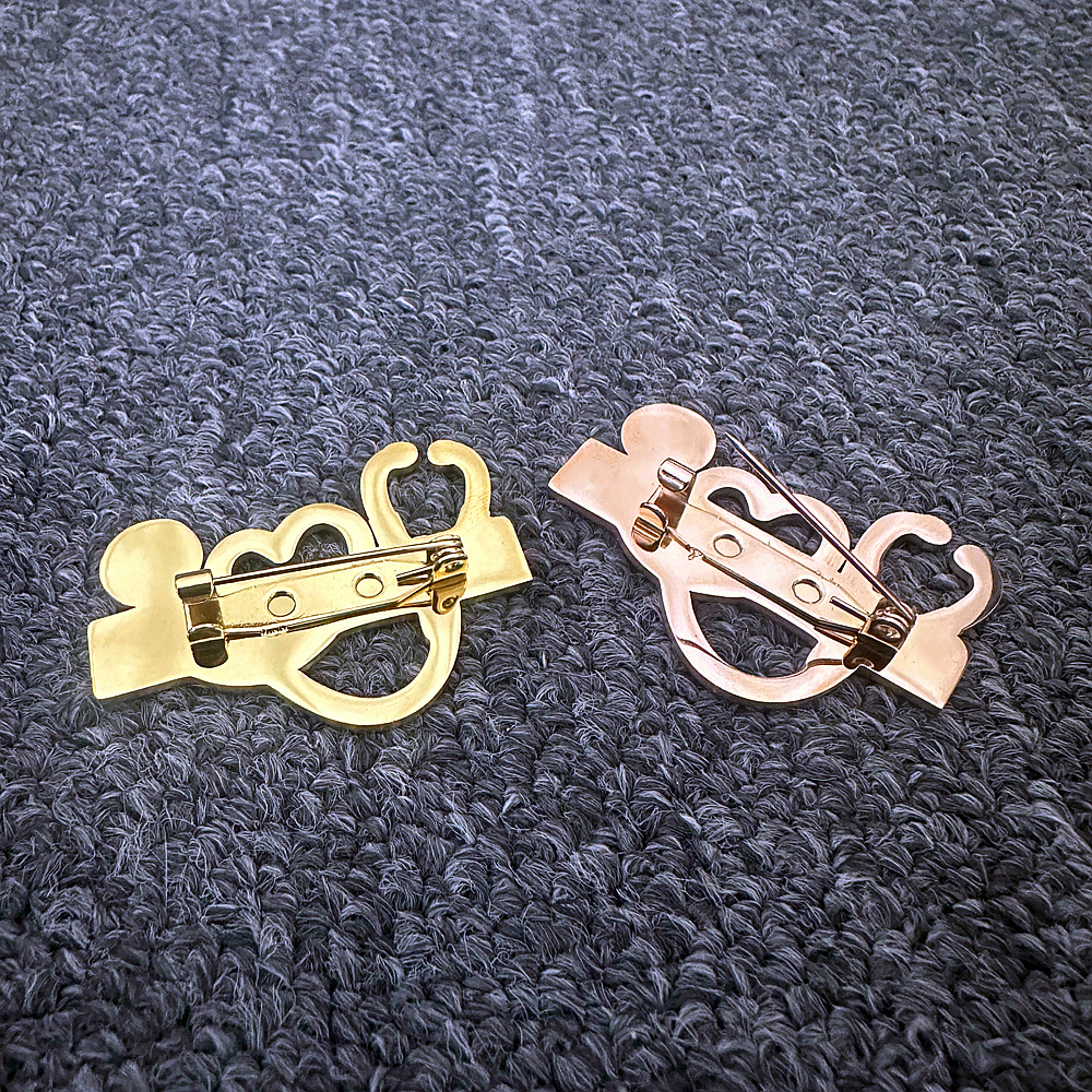 Custom Healthcare Worker Docto - Men Accessories Brooch 评论和价格